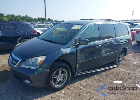 2006 Honda Odyssey Touring z USA, uszkodzony, nr VIN 5FNRL38876B102013